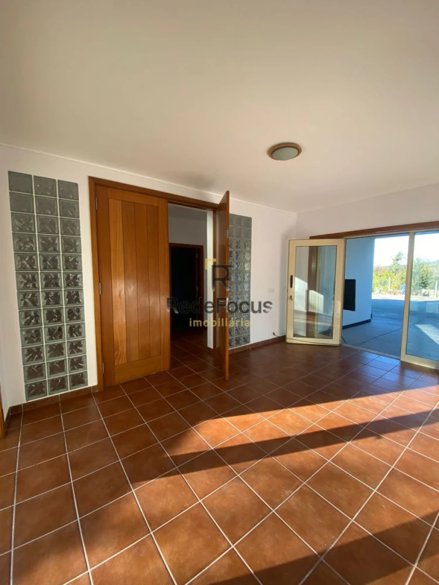 Moradia T3 para Venda em Sanguedo Foto 4