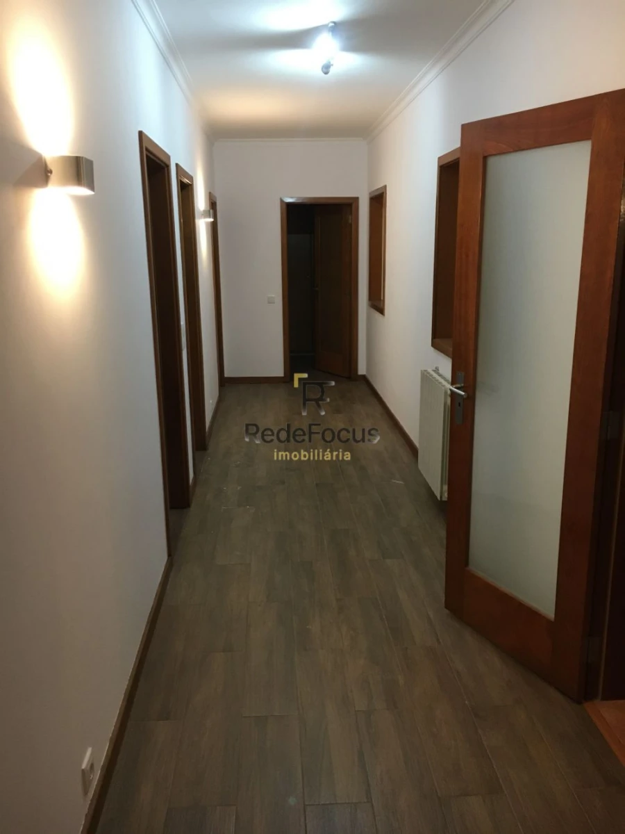 Moradia T3 para Venda em Sanguedo Foto 20