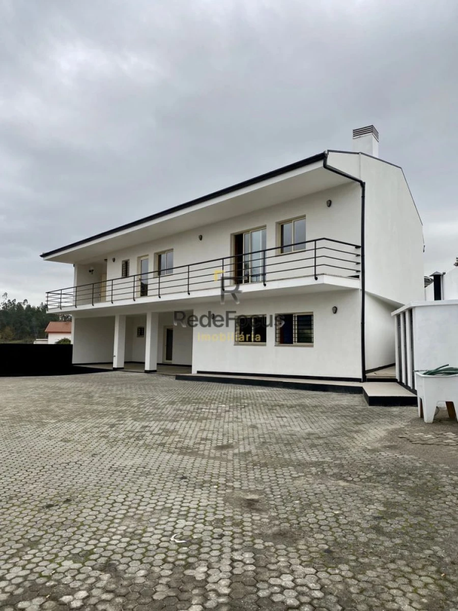 Moradia T3 para Venda em Sanguedo