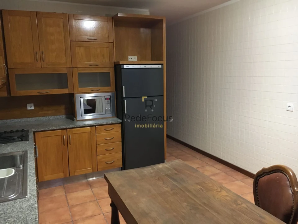 Moradia T3 para Venda em Sanguedo Foto 18