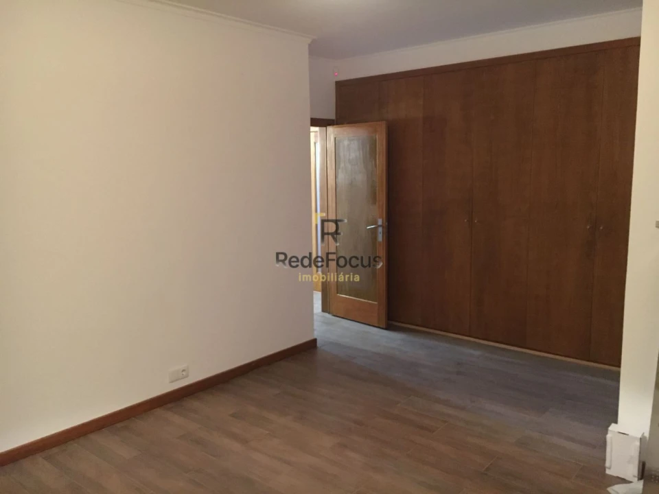 Moradia T3 para Venda em Sanguedo Foto 34