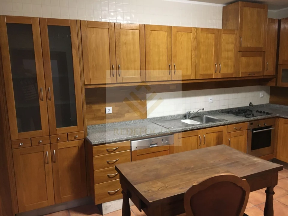 Moradia T3 para Venda em Sanguedo Foto 19