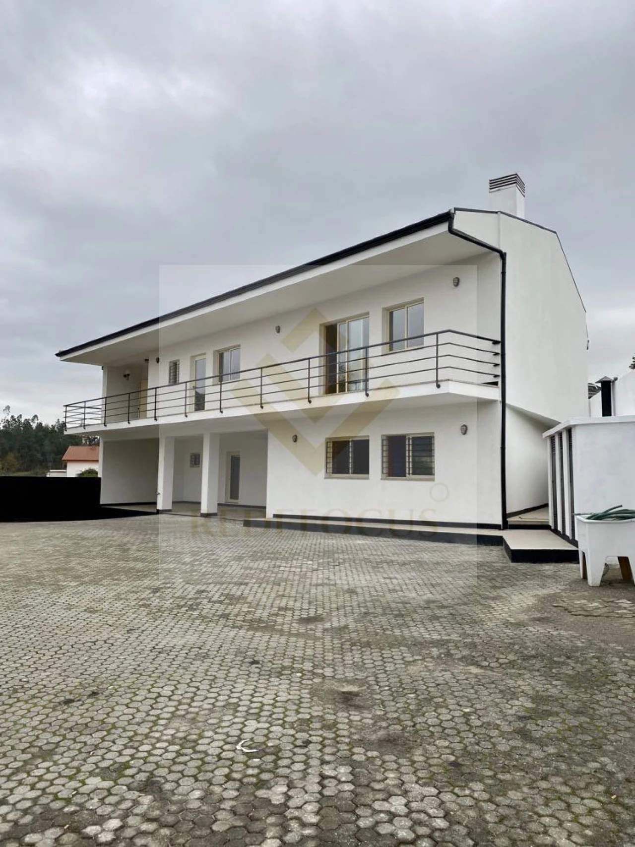 Moradia T3 para Venda em Sanguedo Foto 1