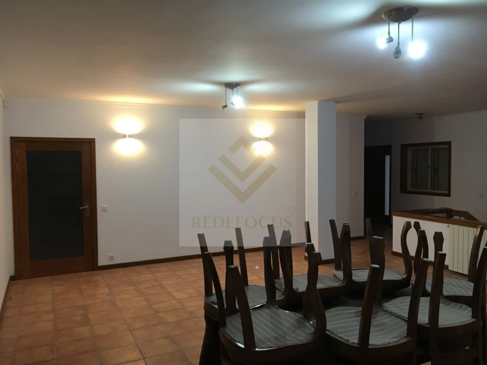 Moradia T3 para Venda em Sanguedo Foto 16