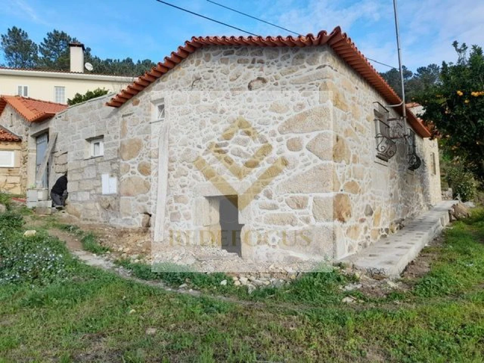 Moradia T4 para Venda em Mansores Foto 1