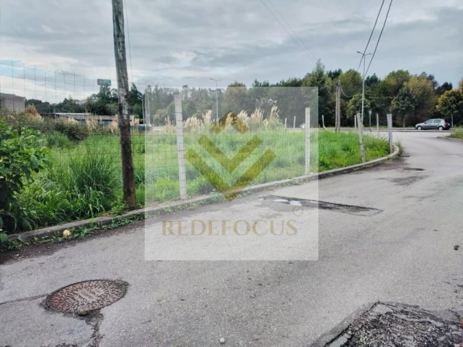 Terreno para Venda em Santa Maria de Lamas