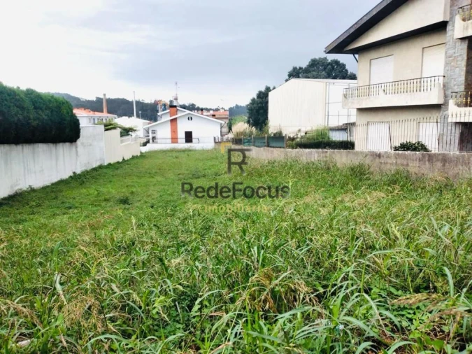 Terreno para Venda em Santa Maria de Lamas Foto 3