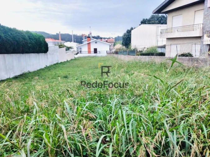 Terreno para Venda em Santa Maria de Lamas Foto 4