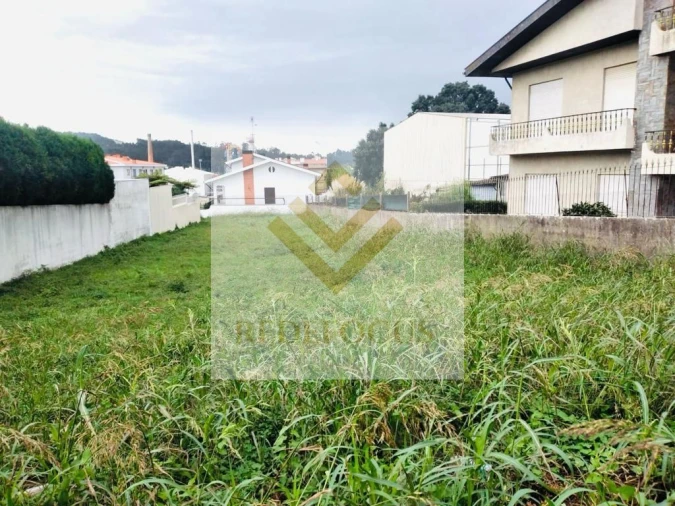 Terreno para Venda em Santa Maria de Lamas Foto 3