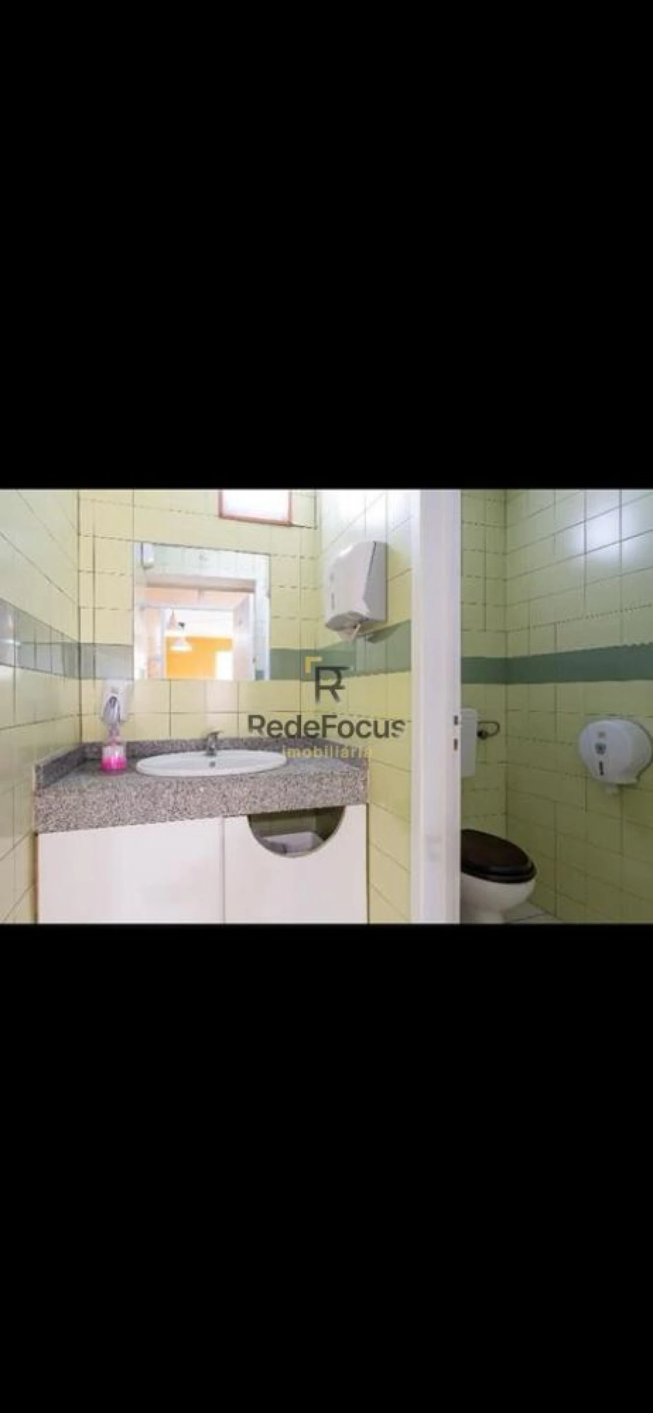 Loja para Venda em Arcozelo Foto 13