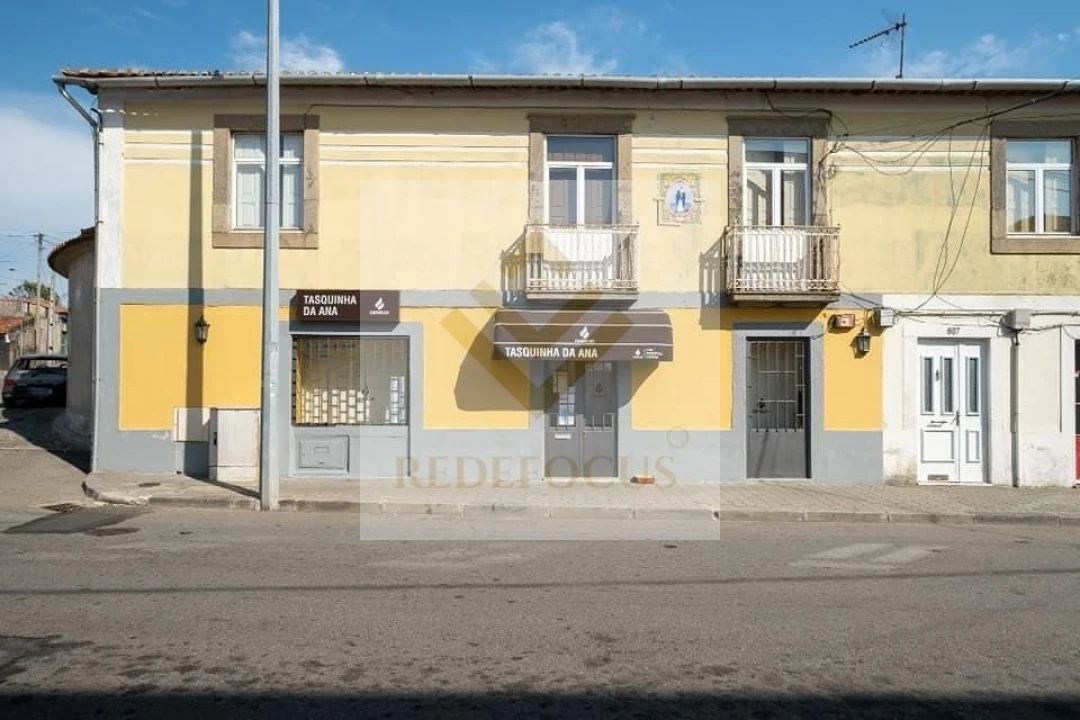 Loja para Venda em Arcozelo Foto 1