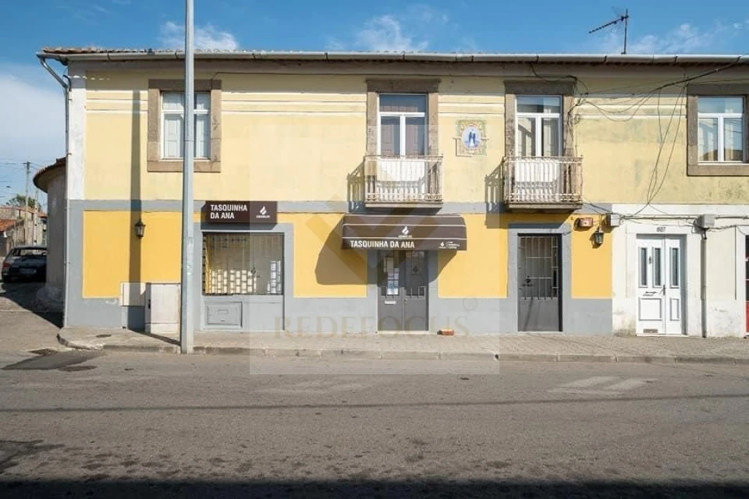 Loja para Venda em Arcozelo Foto 1