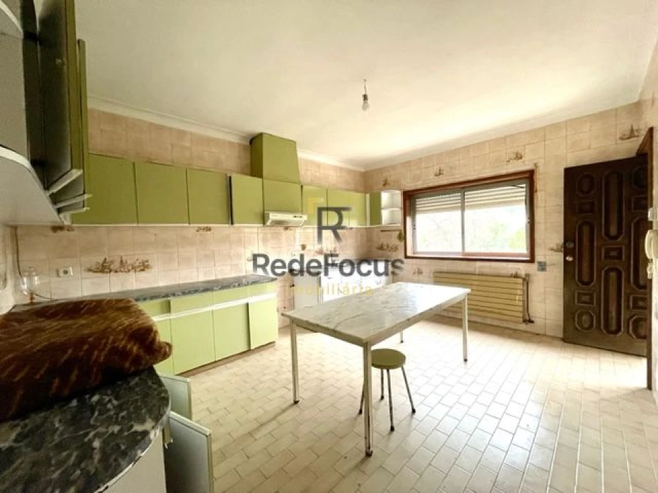 Moradia T3 para Venda em Oliveira do Douro Foto 13