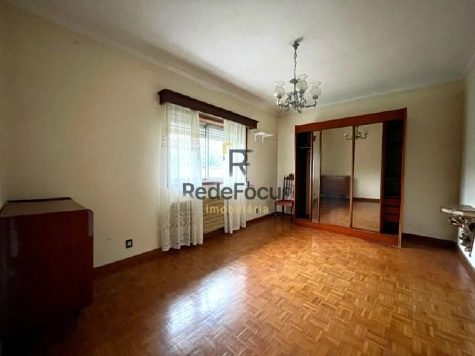 Moradia T3 para Venda em Oliveira do Douro Foto 15