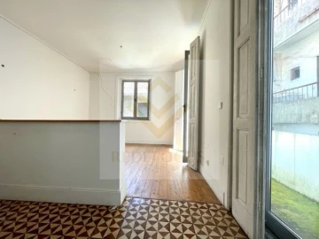 Loja para Venda em Cedofeita, Santo Ildefonso, Sé, Miragaia, São Nicolau e Vitória