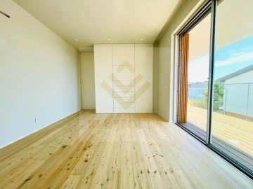 Moradia T4 para Venda em Canidelo