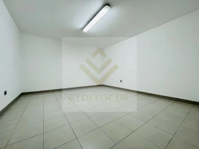 Moradia T4 para Venda em Espinho Foto 48