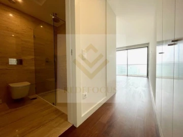 Apartamento T4 para Venda em Espinho