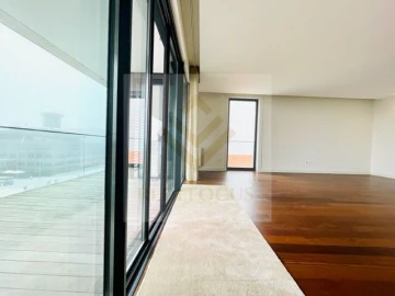 Apartamento T4 para Venda em Espinho