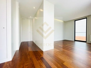 Apartamento T4 para Venda em Espinho