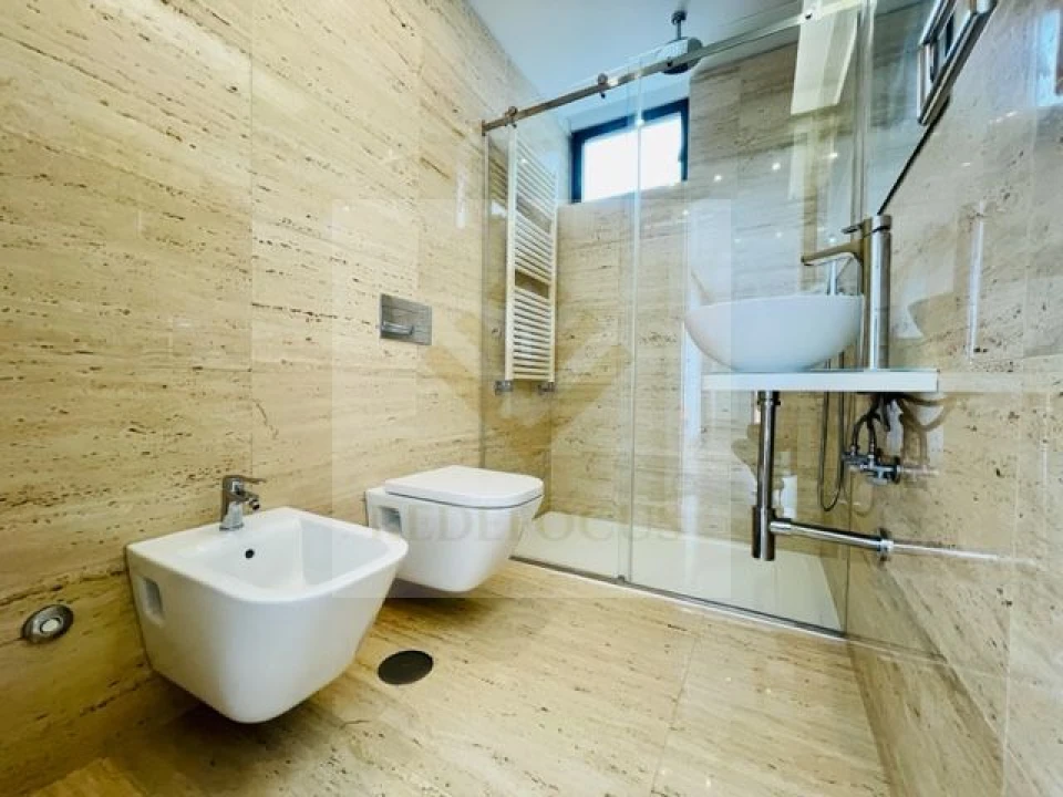Apartamento T4 para Venda em Espinho Foto 24