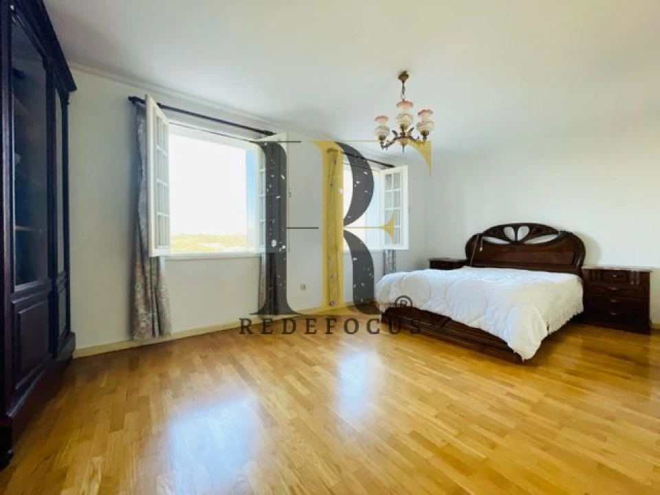 Quinta T6 para Venda em Avintes Foto 18