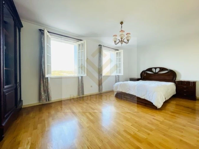 Quinta T6 para Venda em Avintes Foto 18