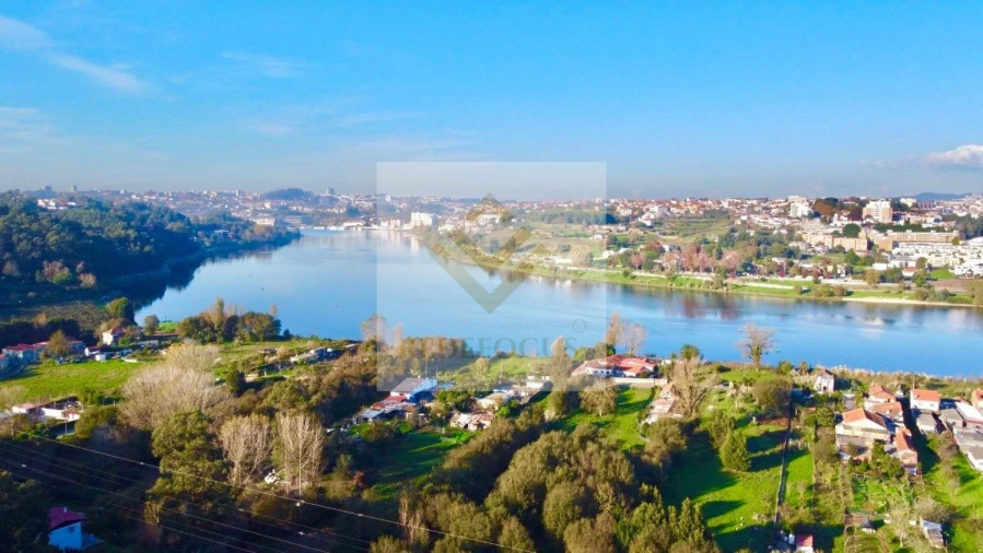 Quinta T6 para Venda em Avintes Foto 4