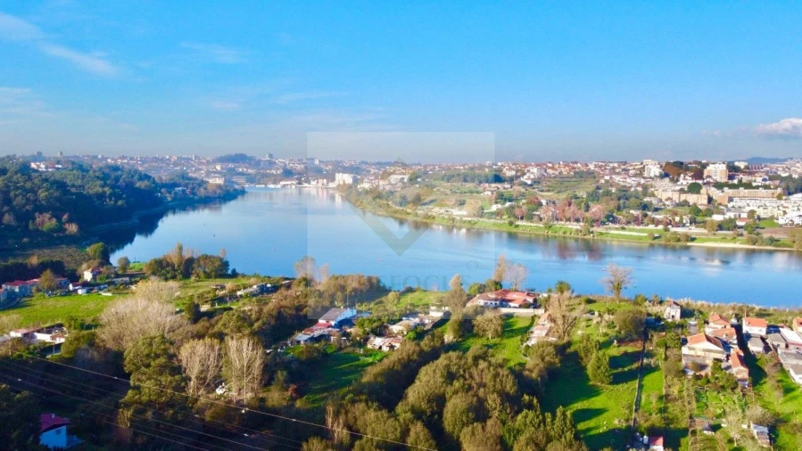 Quinta T6 para Venda em Avintes Foto 4