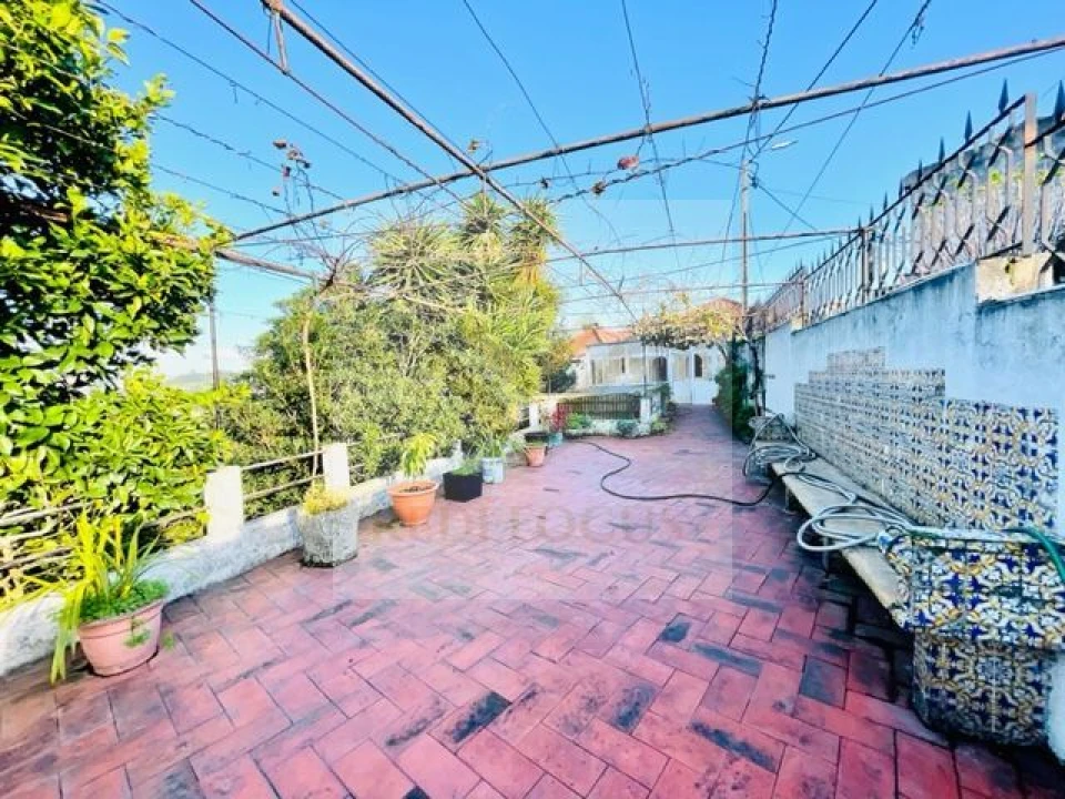 Quinta T6 para Venda em Avintes Foto 46