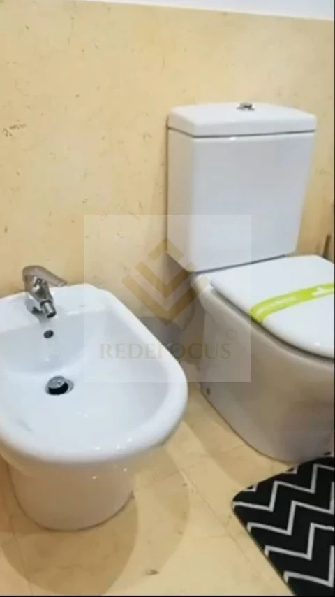 Apartamento T4 para Venda em Lordelo do Ouro e Massarelos