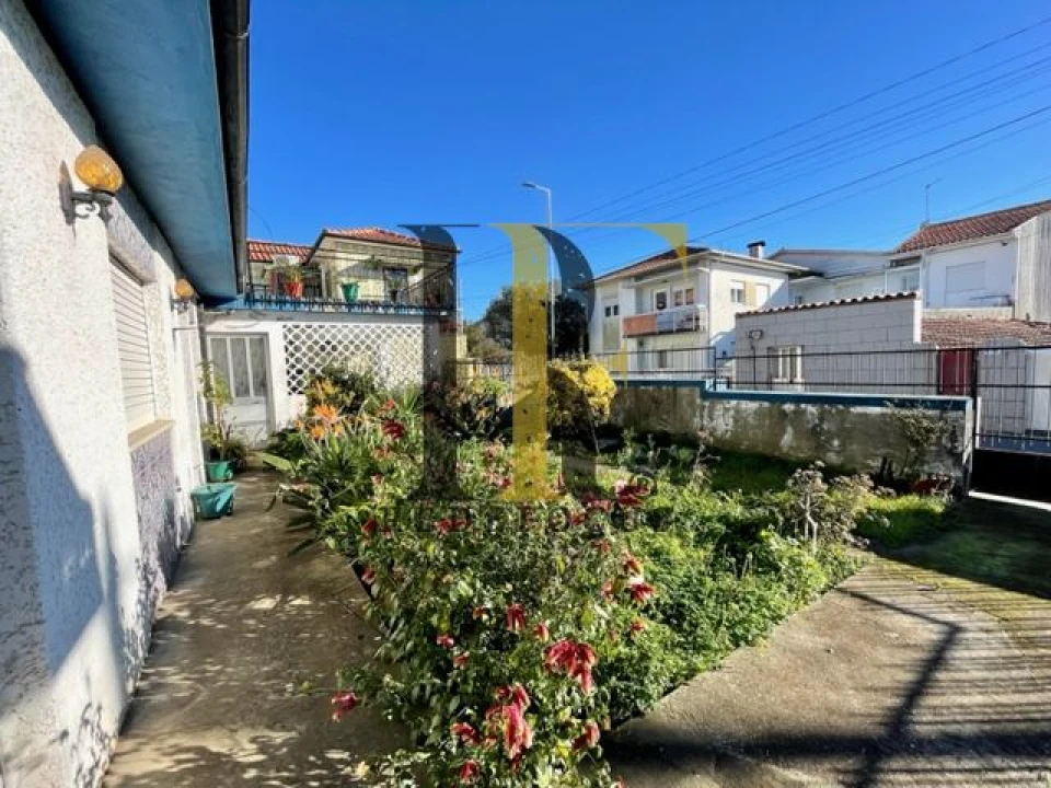 Moradia T2 para Venda em Grijó e Sermonde Foto 25