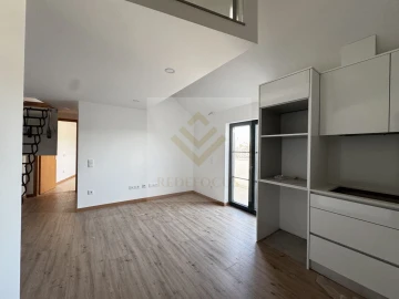 Apartamento T0 para Venda em Ovar, São João, Arada e São Vicente de Pereira Jusã