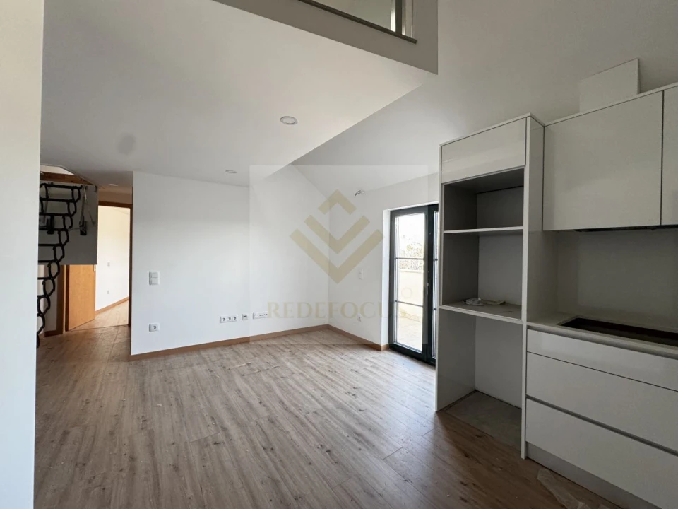 Apartamento T0 para Venda em Ovar, São João, Arada e São Vicente de Pereira Jusã Foto 1