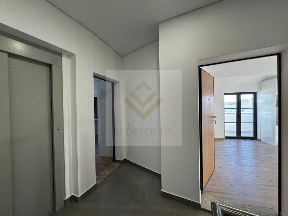 Apartamento T1 para Venda em Ovar, São João, Arada e São Vicente de Pereira Jusã Foto 2