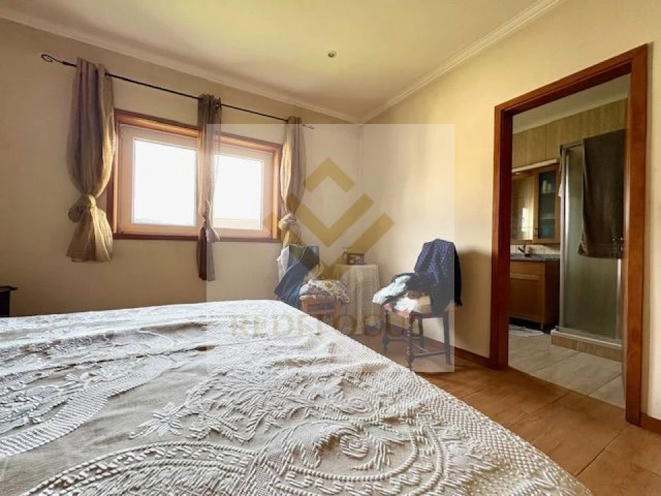 Moradia T4 para Venda em Sanguedo Foto 19