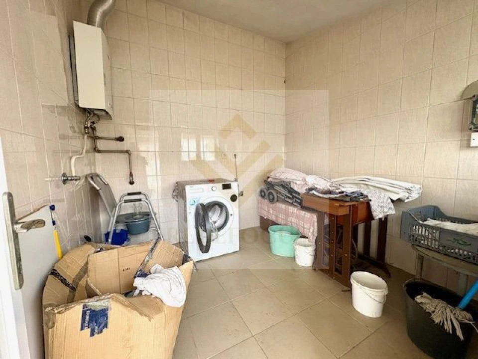 Moradia T4 para Venda em Sanguedo Foto 27