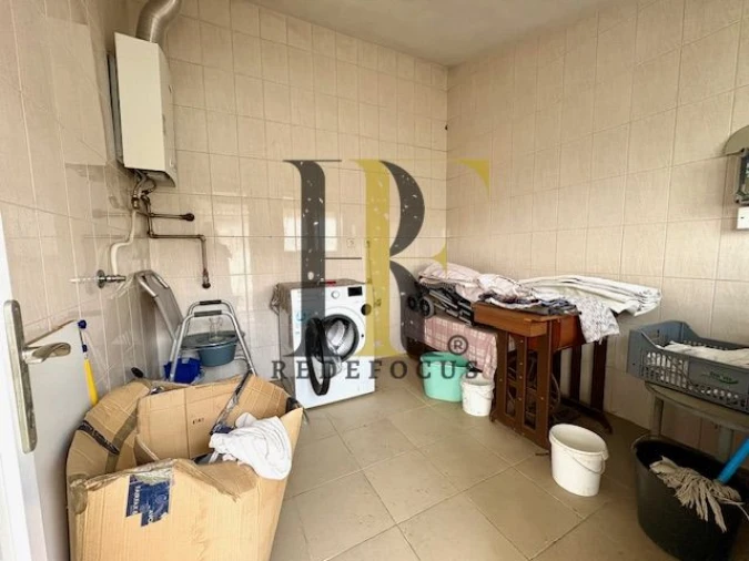 Moradia T4 para Venda em Sanguedo Foto 27