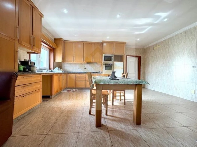 Moradia T4 para Venda em Sanguedo Foto 10