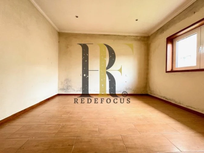 Moradia T4 para Venda em Sanguedo Foto 22