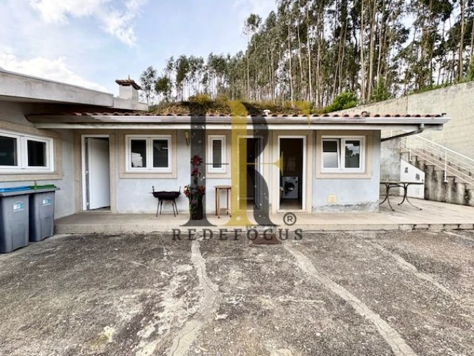 Moradia T4 para Venda em Sanguedo Foto 26