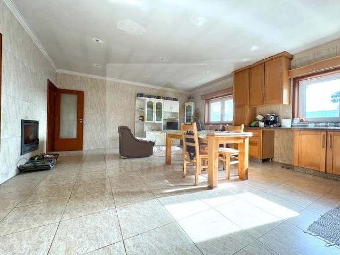 Moradia T4 para Venda em Sanguedo Foto 8