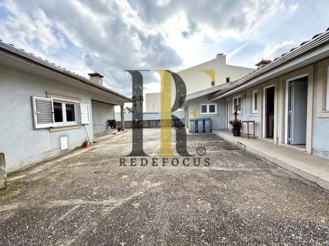 Moradia T4 para Venda em Sanguedo Foto 24