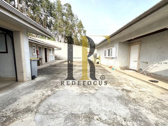 Moradia T4 para Venda em Sanguedo Foto 23