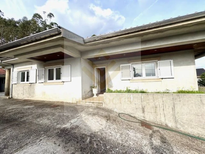 Moradia T4 para Venda em Sanguedo Foto 3