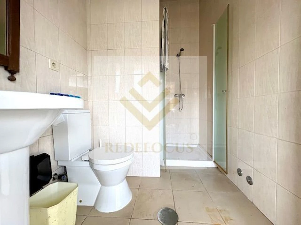 Moradia T4 para Venda em Sanguedo Foto 28