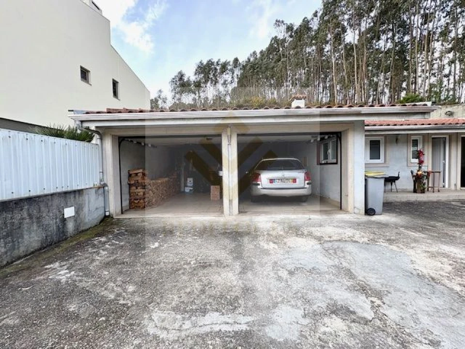 Moradia T4 para Venda em Sanguedo Foto 30