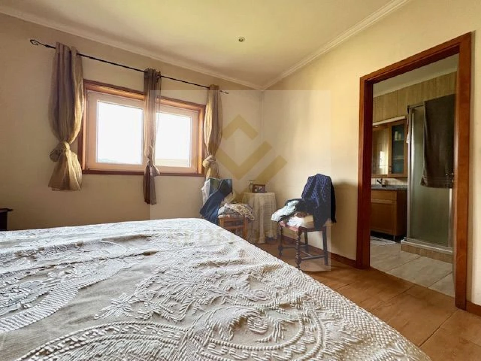 Moradia T4 para Venda em Sanguedo Foto 19