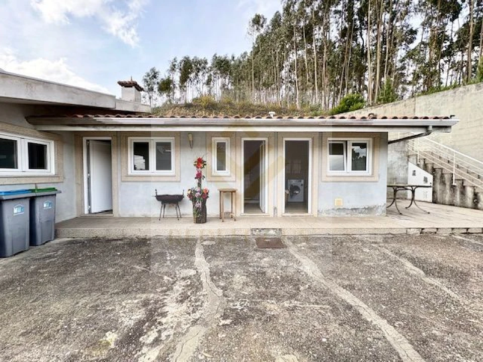 Moradia T4 para Venda em Sanguedo Foto 26