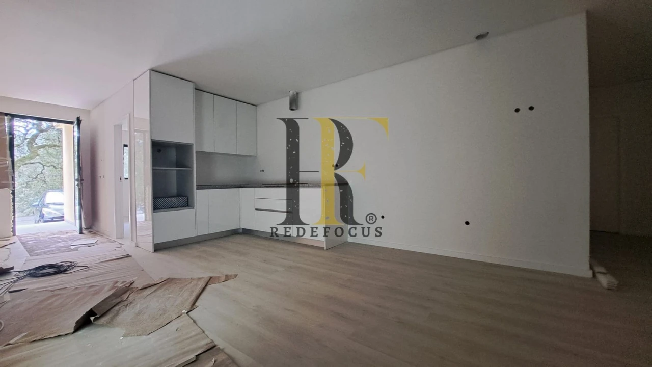 Apartamento T1 para Venda em Junqueira Foto 4